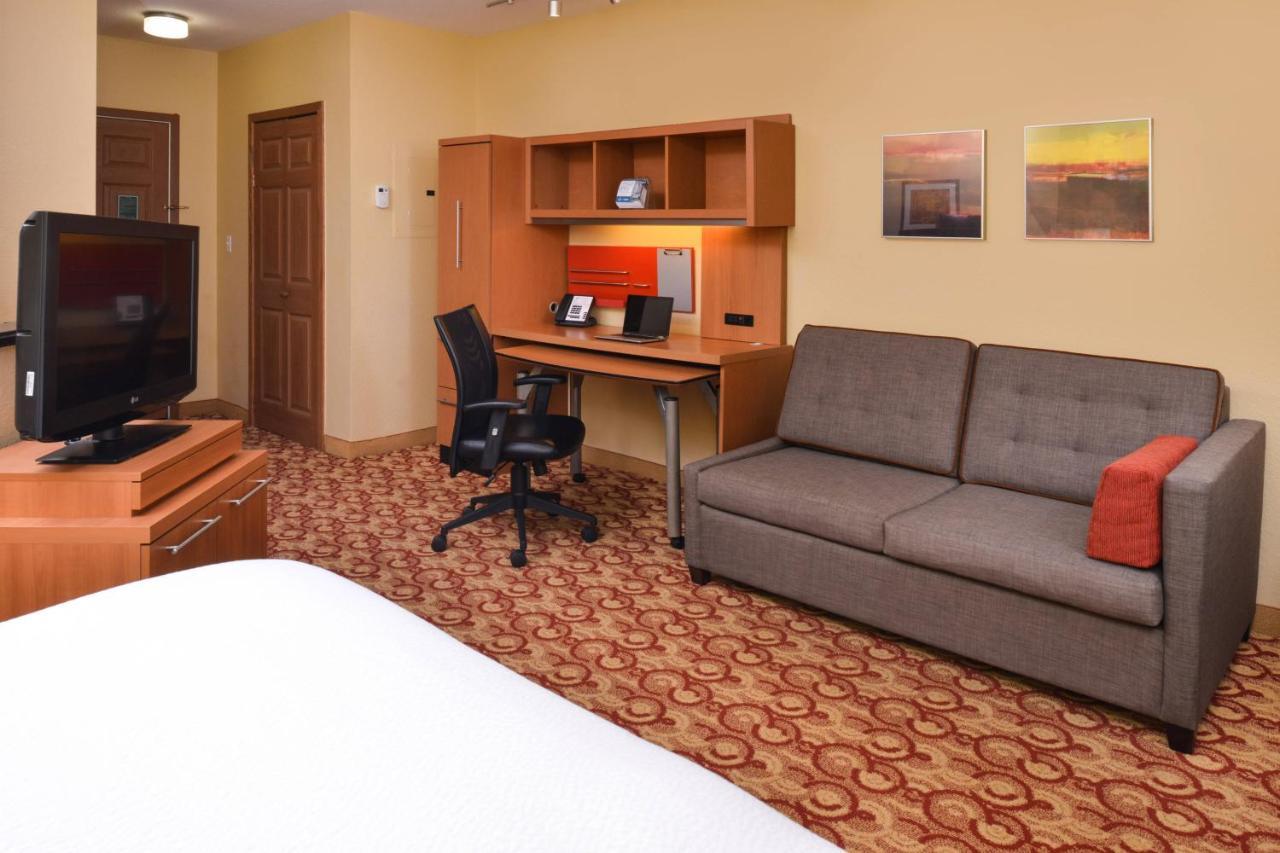 Candlewood Suites Miami Lakes By Ihg Bagian luar foto